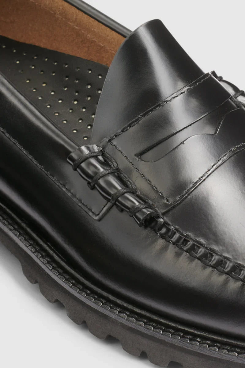 Larson Lug Weejuns Loafer Shoes G.H. Bass