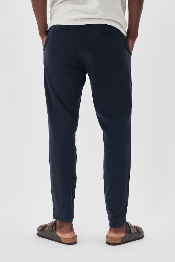 Barton Trousers Pants Matinique