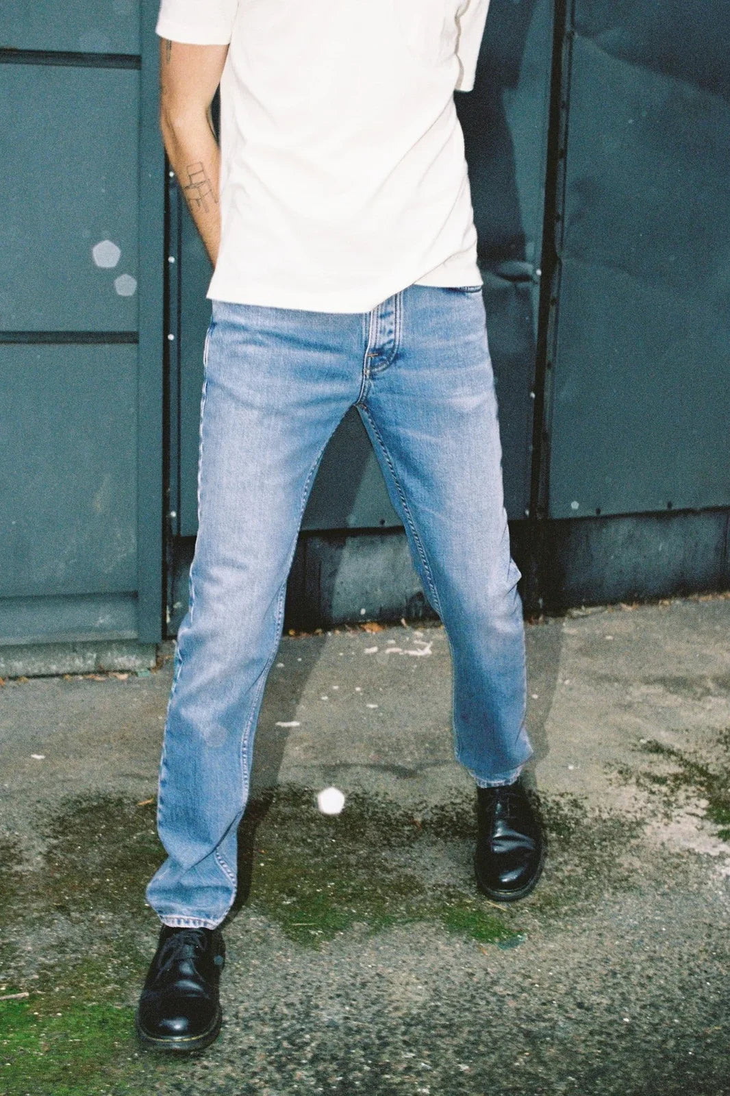 Solid Ollie 32" Denim Nudie Jeans