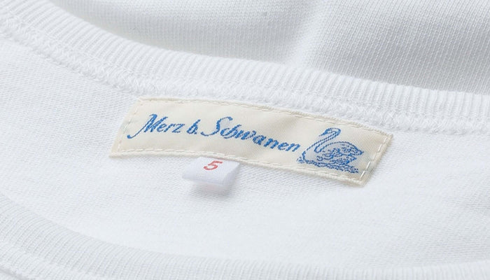  Merz B. Shwanen t shirt