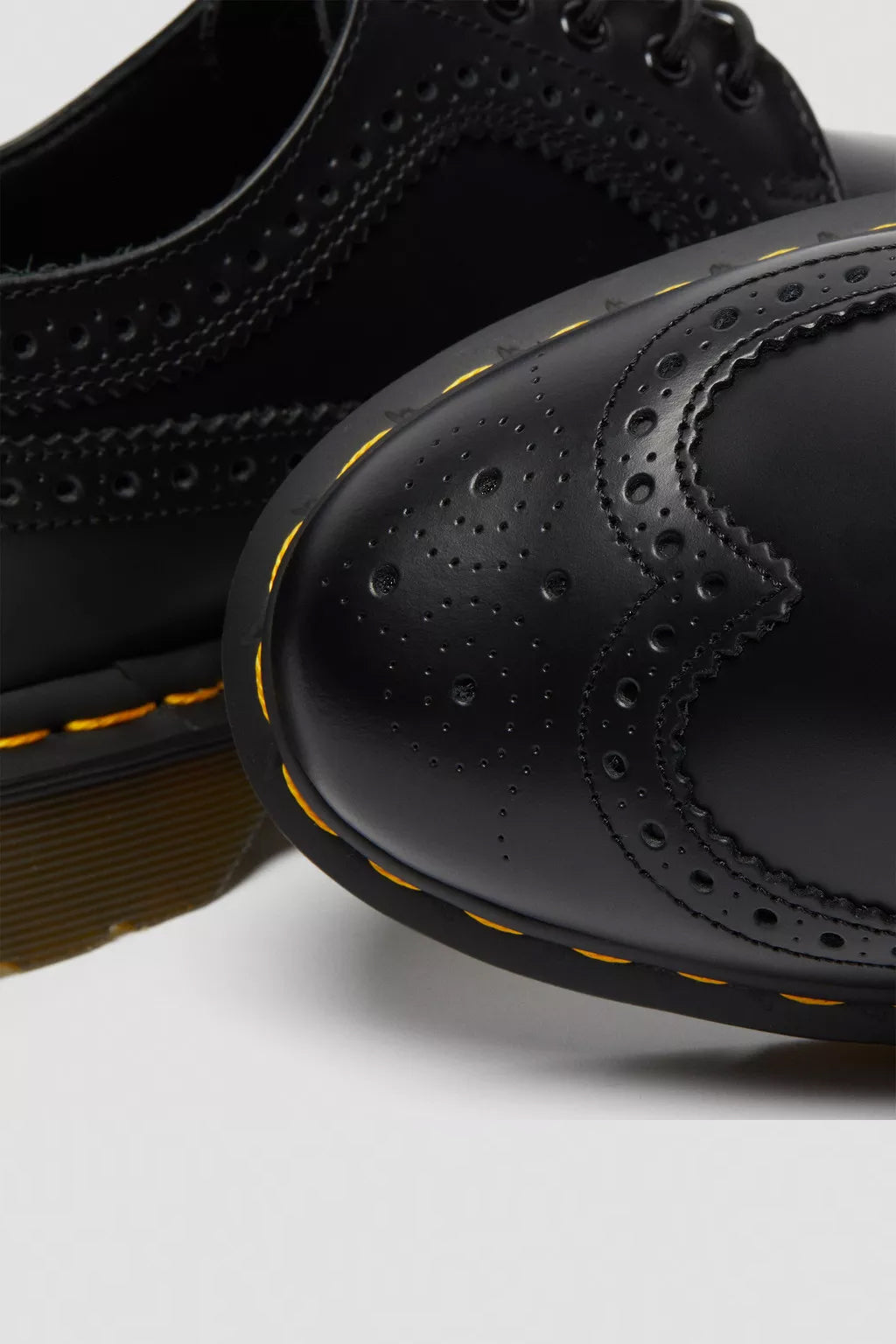 Yellow Stitch Doc Brogues 3989 Yellow Stitch Smooth Leather Brogue