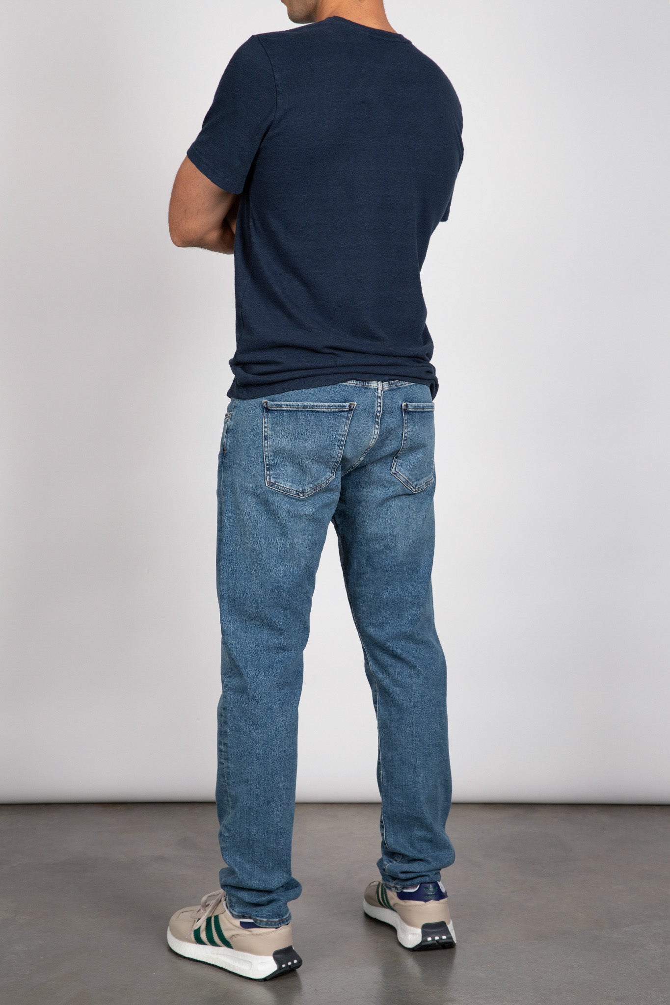 Adler Tapered Classic Perform Denim Citizens of Humanity   