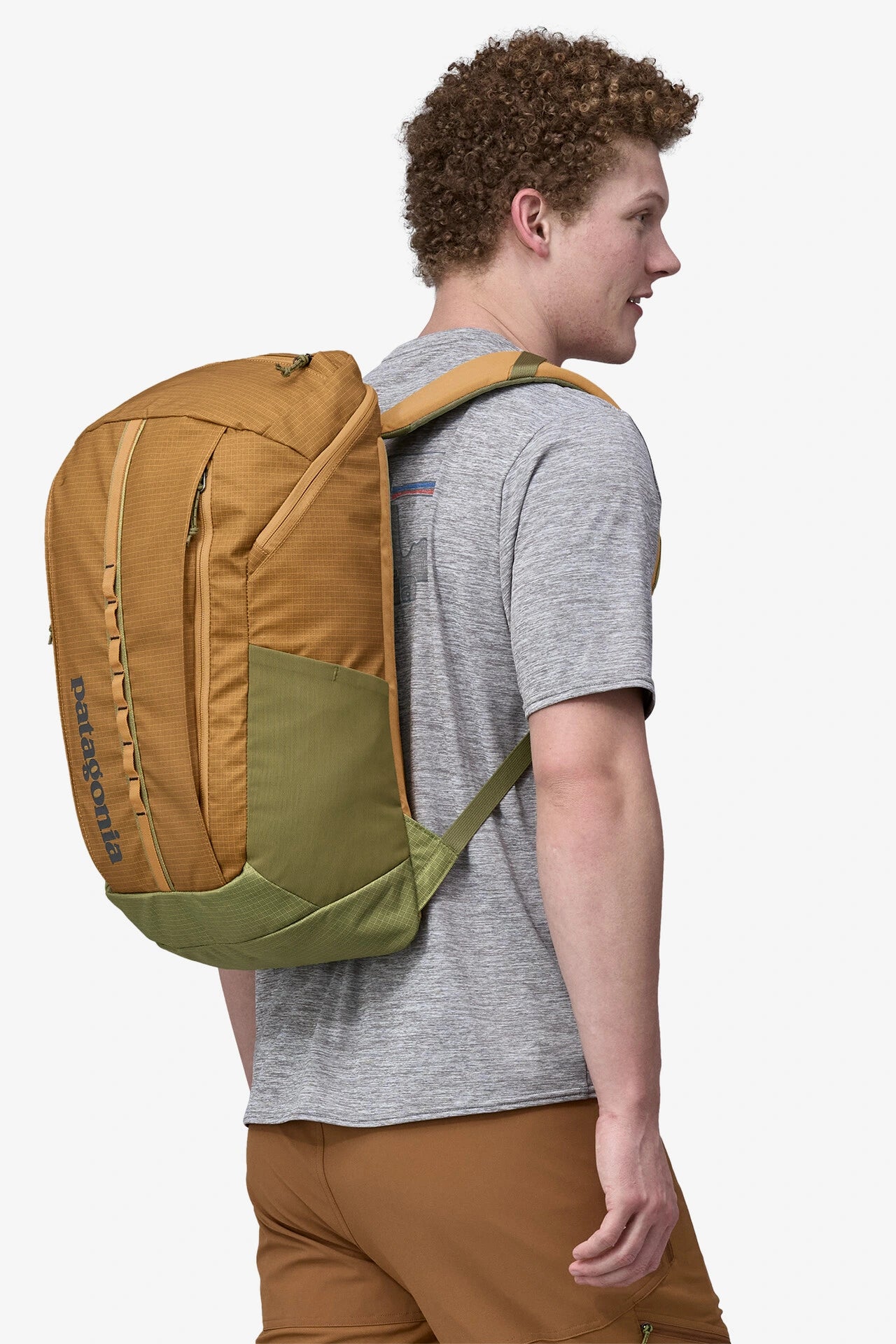 patagonia fairfield backpack 25l hands Black Hole Pack Birch White The Patagonia Black Hole Pack 25L is a burly daypack with just the right amount of space to haul your daily essentials Black Hole Pack 25L