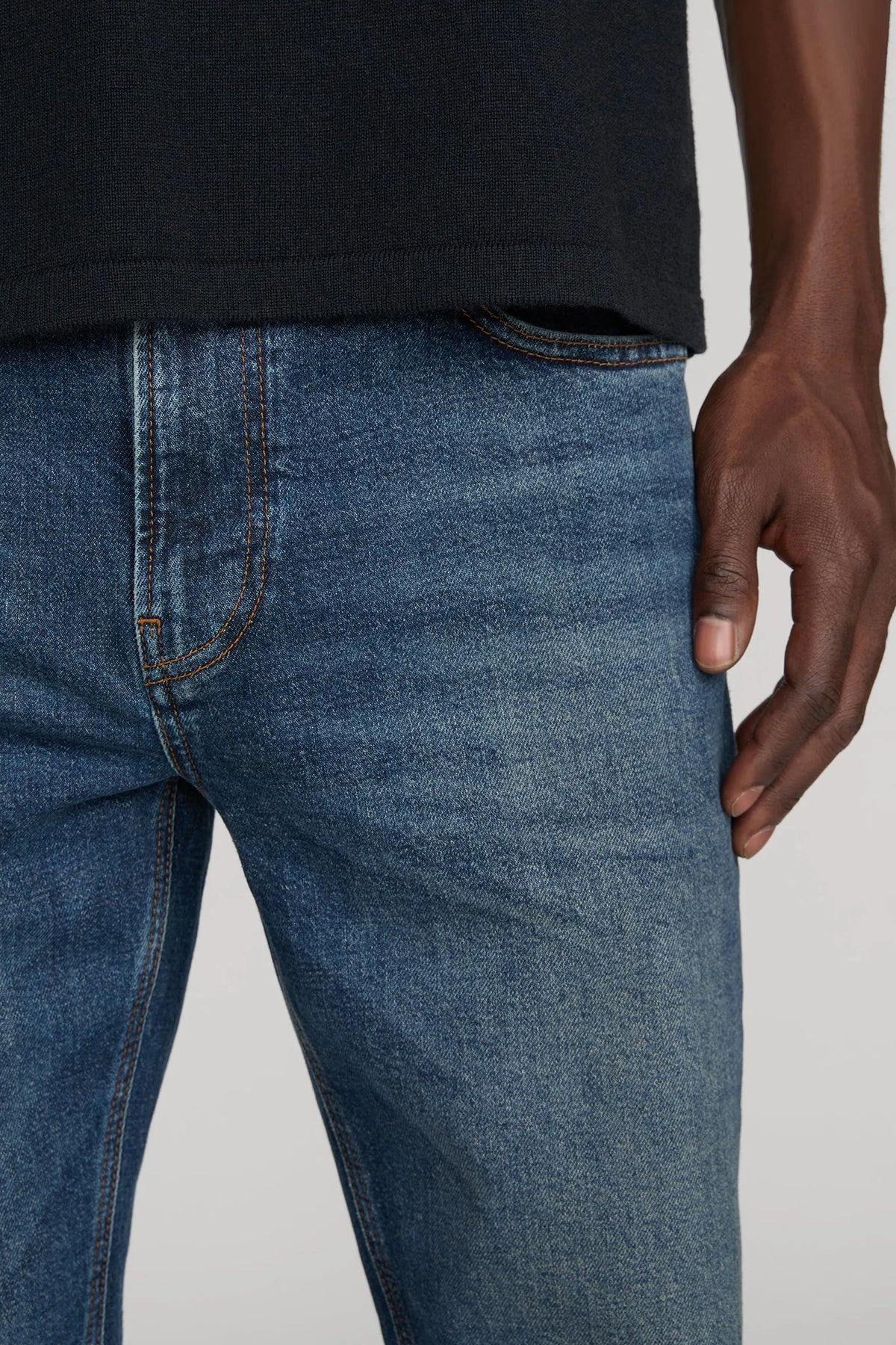 Modern Straight Denim FRAME
