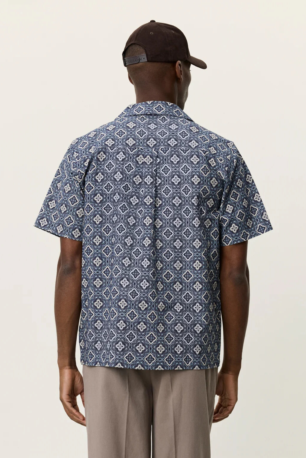 Lukas Arabesque Aop Ss Shirt Shirts Les Deux