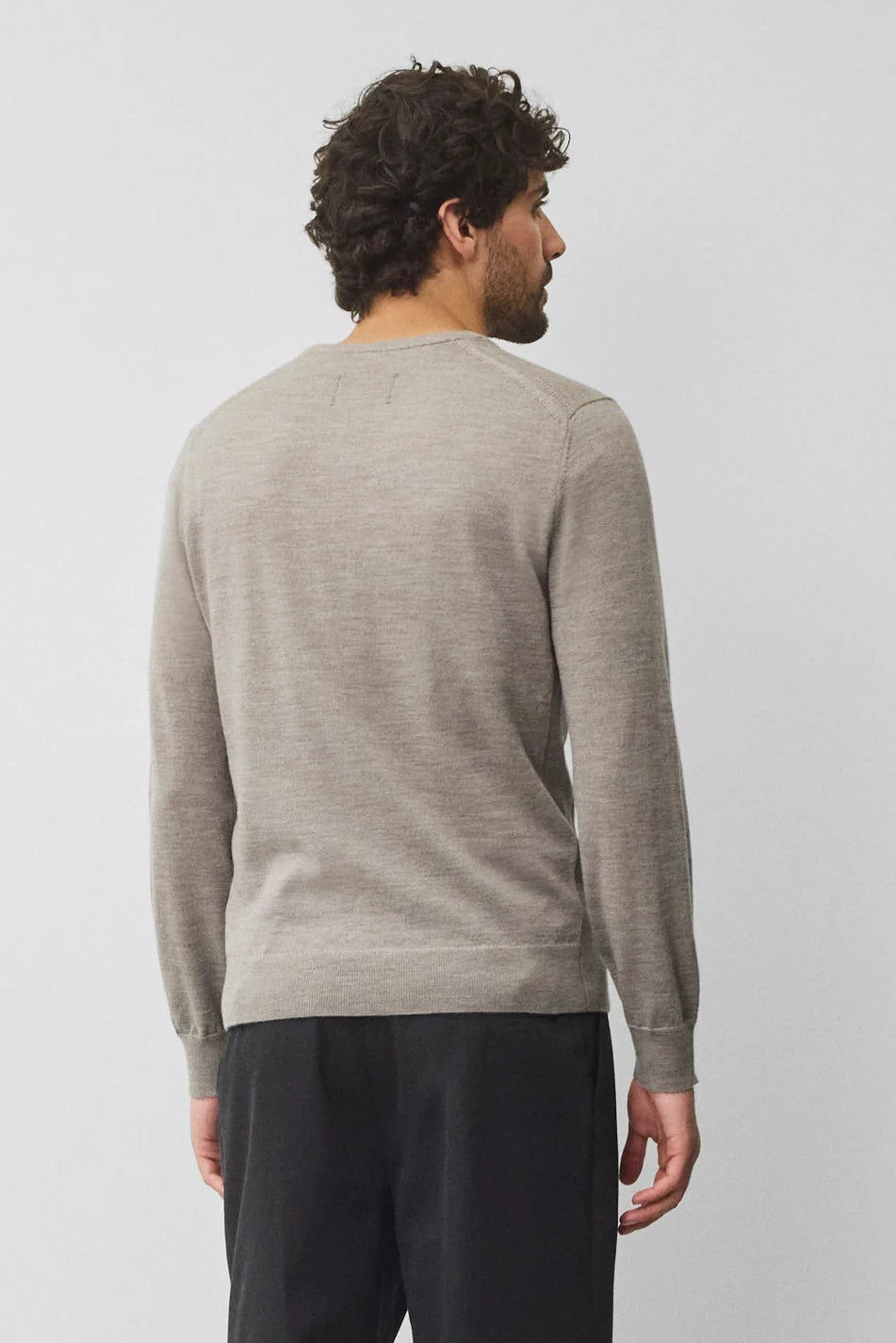 Lightweight Merino Harry V-Neck Sweater Sweaters Reigning Champ