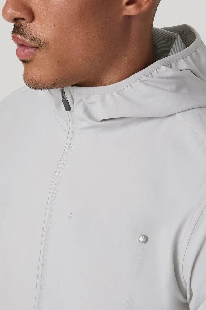 Outdoor Trainer Shell Outerwear Vuori